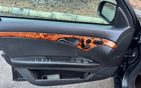 Mercedes-Benz E-Класс, 2003 год, 1 000 000 рублей, 26 фотография