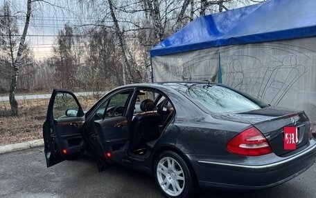 Mercedes-Benz E-Класс, 2003 год, 1 000 000 рублей, 29 фотография