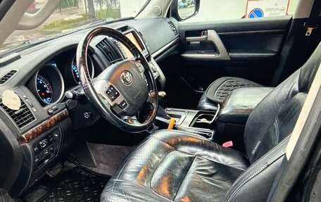 Toyota Land Cruiser 200, 2011 год, 2 800 000 рублей, 3 фотография