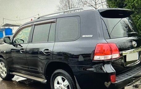 Toyota Land Cruiser 200, 2011 год, 2 800 000 рублей, 6 фотография