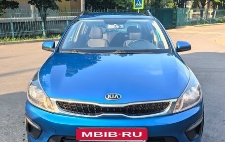 KIA Rio IV, 2018 год, 1 150 000 рублей, 2 фотография