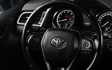 Toyota Camry, 2019 год, 2 499 000 рублей, 19 фотография