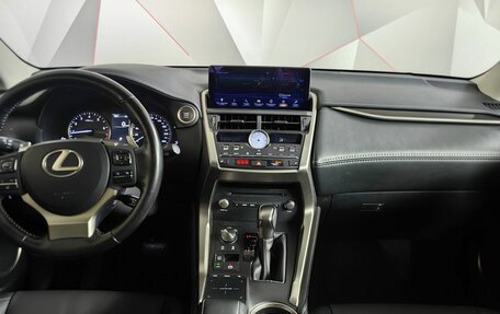 Lexus NX I, 2018 год, 3 290 000 рублей, 15 фотография