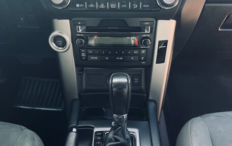 Toyota Land Cruiser Prado 150 рестайлинг 2, 2012 год, 2 990 000 рублей, 9 фотография