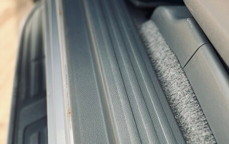 Toyota Land Cruiser Prado 150 рестайлинг 2, 2012 год, 2 990 000 рублей, 13 фотография