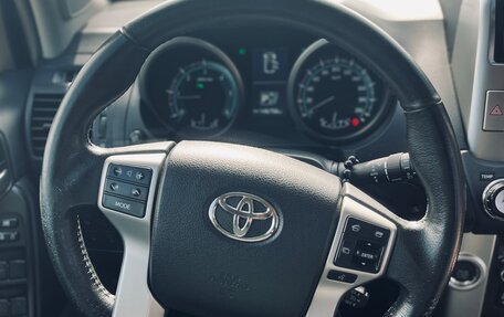 Toyota Land Cruiser Prado 150 рестайлинг 2, 2012 год, 2 990 000 рублей, 8 фотография