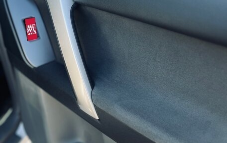 Toyota Land Cruiser Prado 150 рестайлинг 2, 2012 год, 2 990 000 рублей, 16 фотография