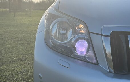 Toyota Land Cruiser Prado 150 рестайлинг 2, 2012 год, 2 990 000 рублей, 25 фотография