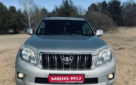 Toyota Land Cruiser Prado 150 рестайлинг 2, 2012 год, 2 990 000 рублей, 28 фотография