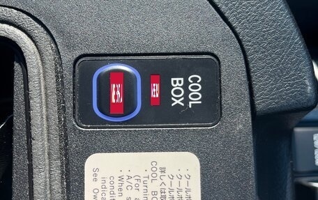 Toyota Land Cruiser Prado 150 рестайлинг 2, 2012 год, 2 990 000 рублей, 22 фотография