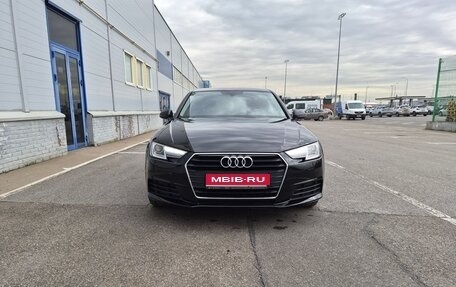 Audi A4, 2018 год, 2 300 000 рублей, 1 фотография