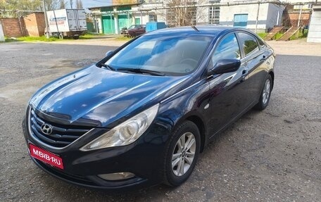Hyundai Sonata VI, 2010 год, 865 000 рублей, 1 фотография
