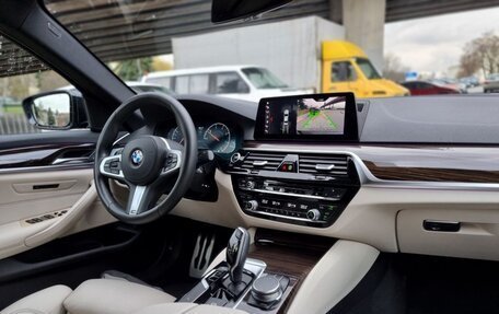 BMW 5 серия, 2019 год, 3 850 000 рублей, 3 фотография
