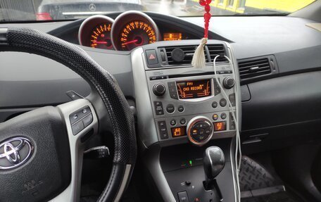 Toyota Verso I, 2011 год, 999 000 рублей, 9 фотография