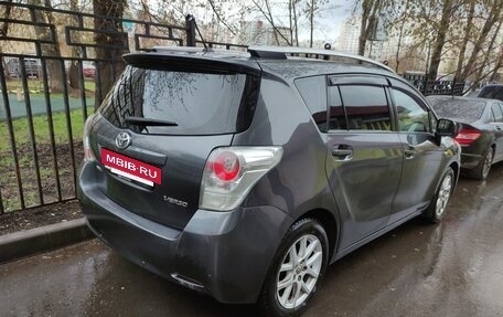 Toyota Verso I, 2011 год, 999 000 рублей, 4 фотография