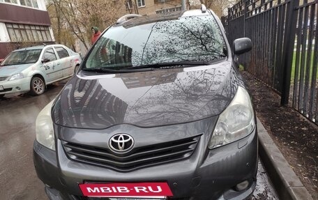 Toyota Verso I, 2011 год, 999 000 рублей, 5 фотография