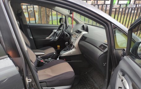 Toyota Verso I, 2011 год, 999 000 рублей, 17 фотография