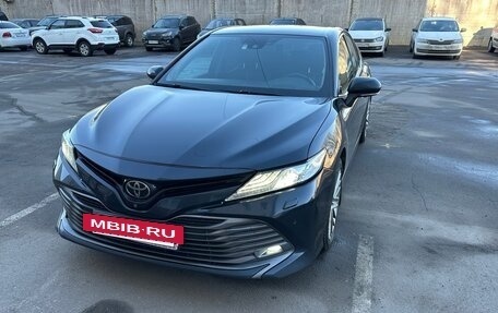 Toyota Camry, 2020 год, 2 750 000 рублей, 3 фотография