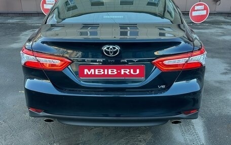 Toyota Camry, 2020 год, 2 750 000 рублей, 4 фотография