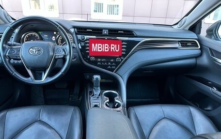 Toyota Camry, 2020 год, 2 750 000 рублей, 8 фотография