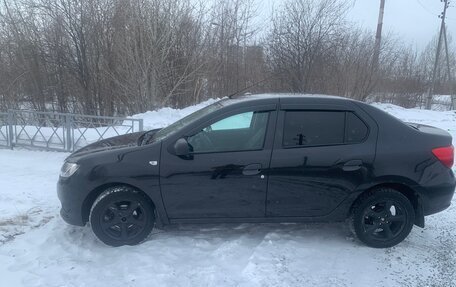 Renault Logan II, 2018 год, 600 000 рублей, 2 фотография