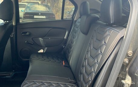 Renault Logan II, 2018 год, 600 000 рублей, 6 фотография