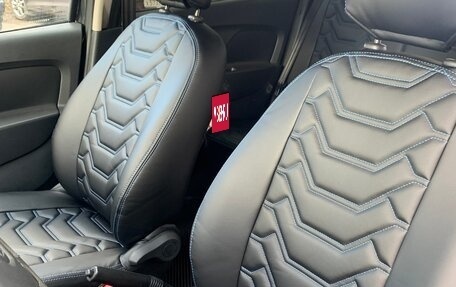 Renault Logan II, 2018 год, 600 000 рублей, 5 фотография