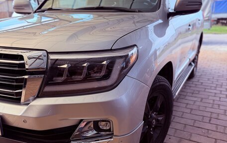 Toyota Land Cruiser 200, 2012 год, 3 000 000 рублей, 4 фотография