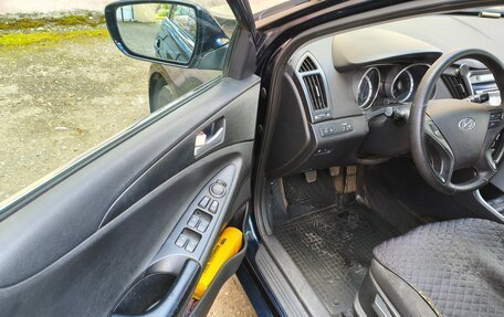 Hyundai Sonata VI, 2010 год, 865 000 рублей, 6 фотография