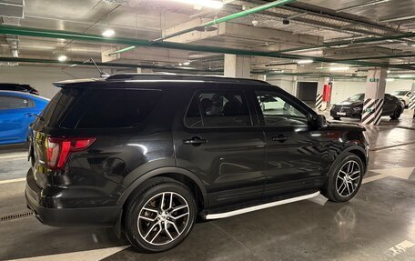 Ford Explorer VI, 2017 год, 2 980 000 рублей, 3 фотография