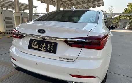 Ford Escort, 2021 год, 1 085 021 рублей, 14 фотография