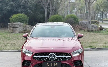 Mercedes-Benz A-Класс, 2022 год, 1 890 025 рублей, 2 фотография