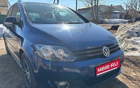 Volkswagen Golf Plus II, 2012 год, 670 000 рублей, 1 фотография