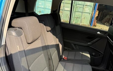 Volkswagen Touran III, 2016 год, 1 780 000 рублей, 7 фотография