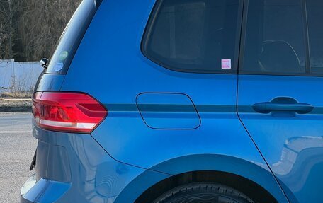 Volkswagen Touran III, 2016 год, 1 780 000 рублей, 4 фотография