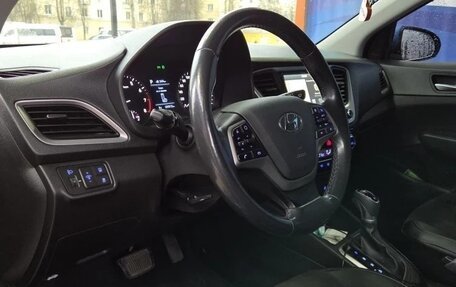 Hyundai Solaris II рестайлинг, 2018 год, 1 500 000 рублей, 8 фотография