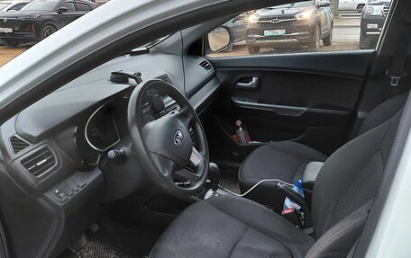 KIA Rio III рестайлинг, 2011 год, 750 000 рублей, 11 фотография