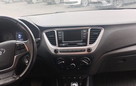 Hyundai Solaris II рестайлинг, 2019 год, 1 030 000 рублей, 7 фотография