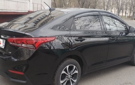 Hyundai Solaris II рестайлинг, 2019 год, 1 030 000 рублей, 5 фотография