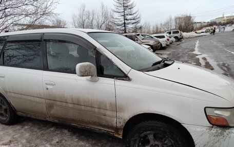 Nissan Bassara, 2000 год, 370 000 рублей, 2 фотография