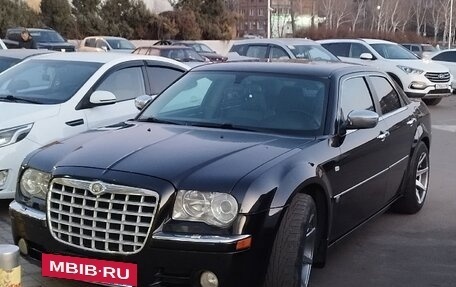Chrysler 300C II, 2005 год, 1 130 000 рублей, 3 фотография