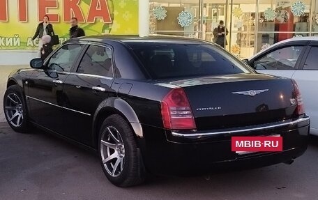 Chrysler 300C II, 2005 год, 1 130 000 рублей, 6 фотография