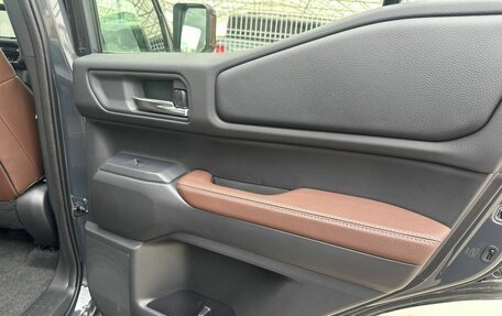 Toyota Land Cruiser Prado, 2025 год, 12 990 000 рублей, 27 фотография