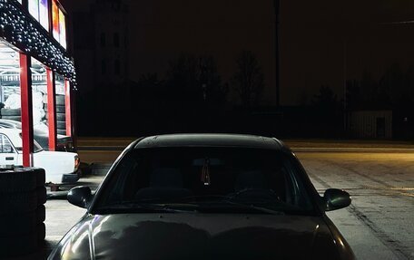 Hyundai Sonata IV рестайлинг, 2000 год, 140 000 рублей, 3 фотография