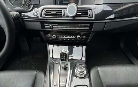 BMW 5 серия, 2010 год, 1 790 000 рублей, 18 фотография