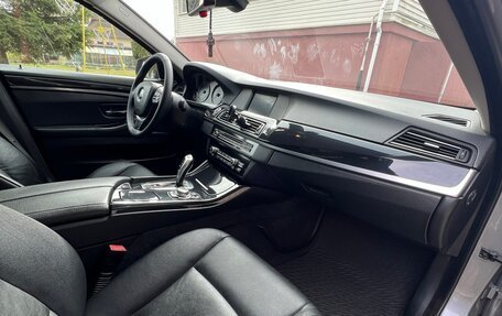 BMW 5 серия, 2010 год, 1 790 000 рублей, 13 фотография