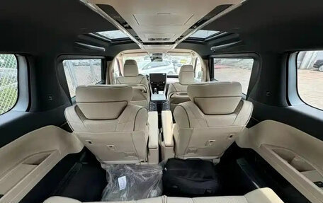 Toyota Alphard, 2024 год, 10 890 099 рублей, 10 фотография