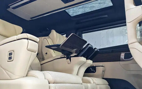 Toyota Alphard, 2024 год, 10 890 099 рублей, 14 фотография