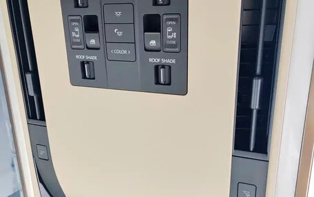 Toyota Alphard, 2024 год, 10 890 099 рублей, 18 фотография