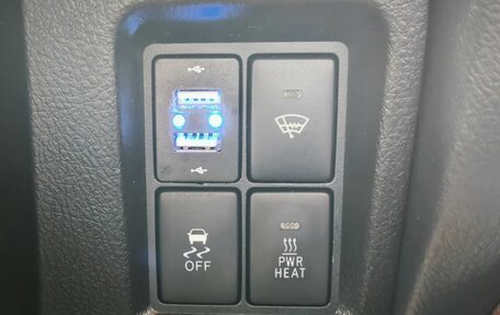 Toyota Land Cruiser Prado 150 рестайлинг 2, 2016 год, 3 924 000 рублей, 11 фотография